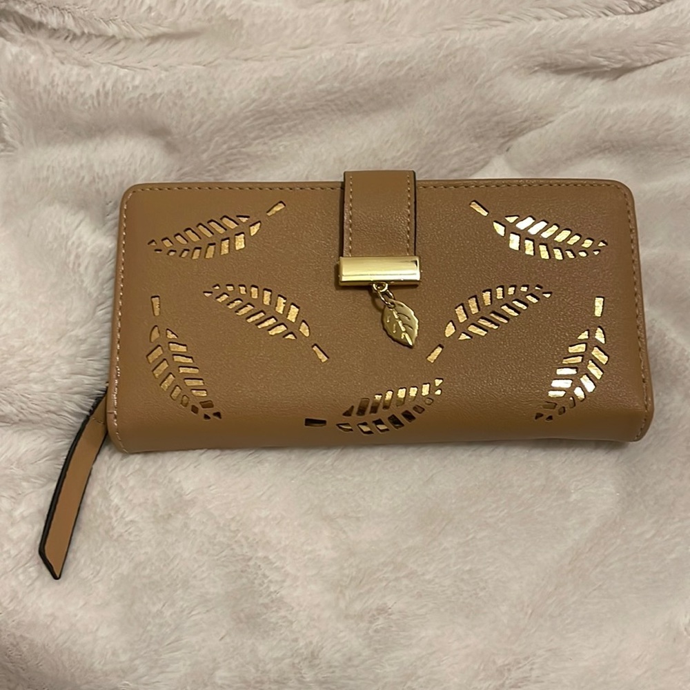 Tan Wallet